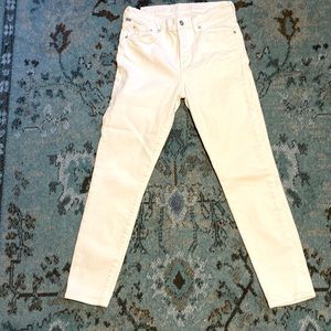 Citizens Of Humanity skinny leg white jean.